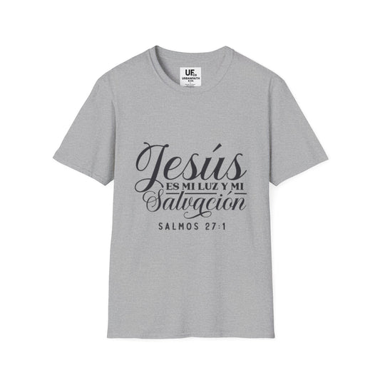 Christian T-Shirt — “Jesús es mi luz y mi salvación” (Salmos 27:1) with Heart & Cross Back